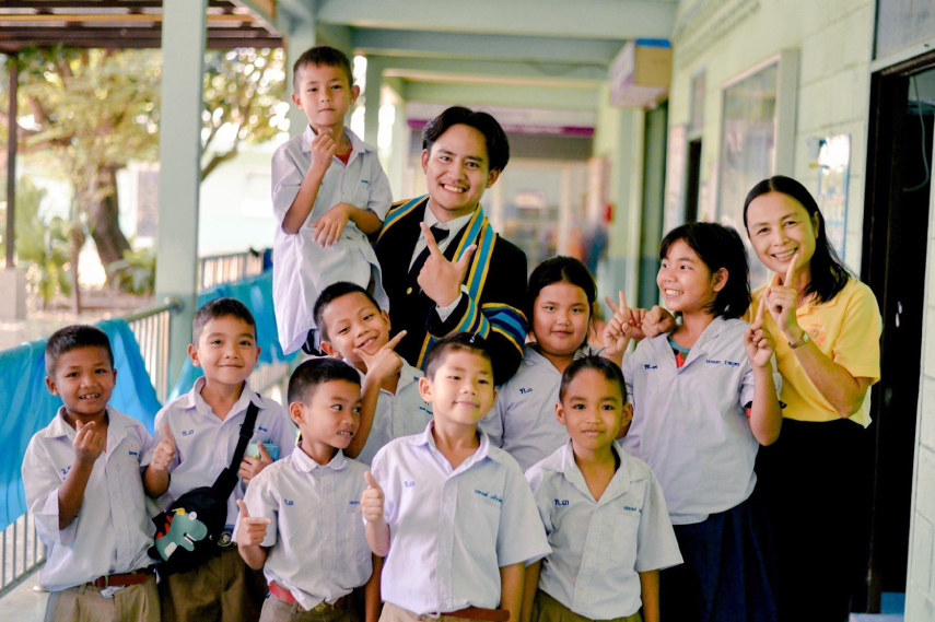 ‘ครูโย’ ชยพล โคโรจวง : สร้างเด็กรุ่นใหม่มาช่วยกันพัฒนาบ้านเกิด