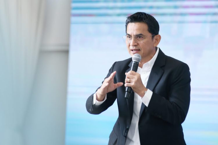 ‘จากสนามฟุตบอลสู่สนามชีวิต’ ความฝันของเด็กอาจเริ่มจากสิ่งที่รัก และไปได้ไกล เมื่อผู้ใหญ่ช่วยให้มองเห็น “ทางไปต่อ” — ‘ซิโก้’ เกียรติศักดิ์ เสนาเมือง